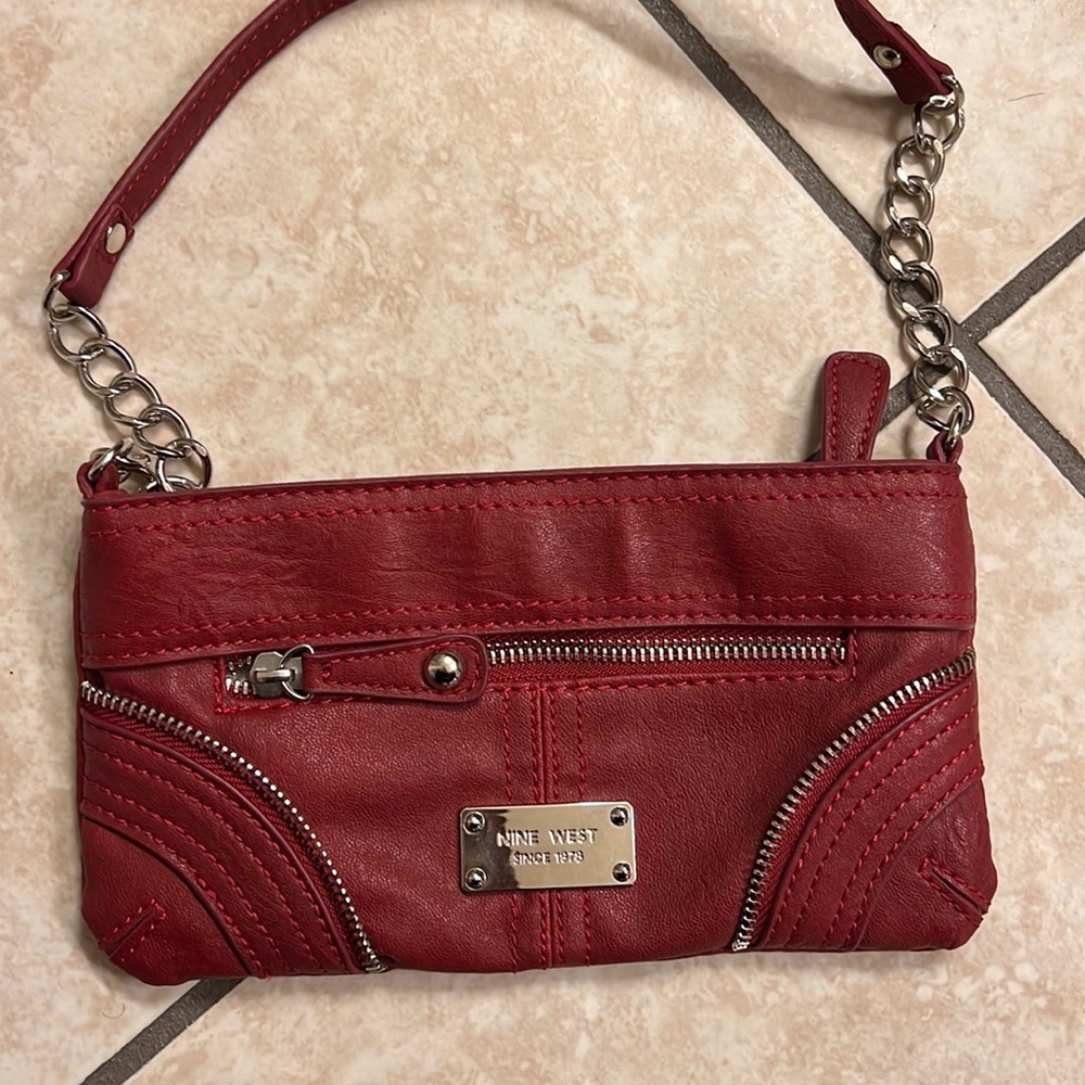 Nine West wristlet: red